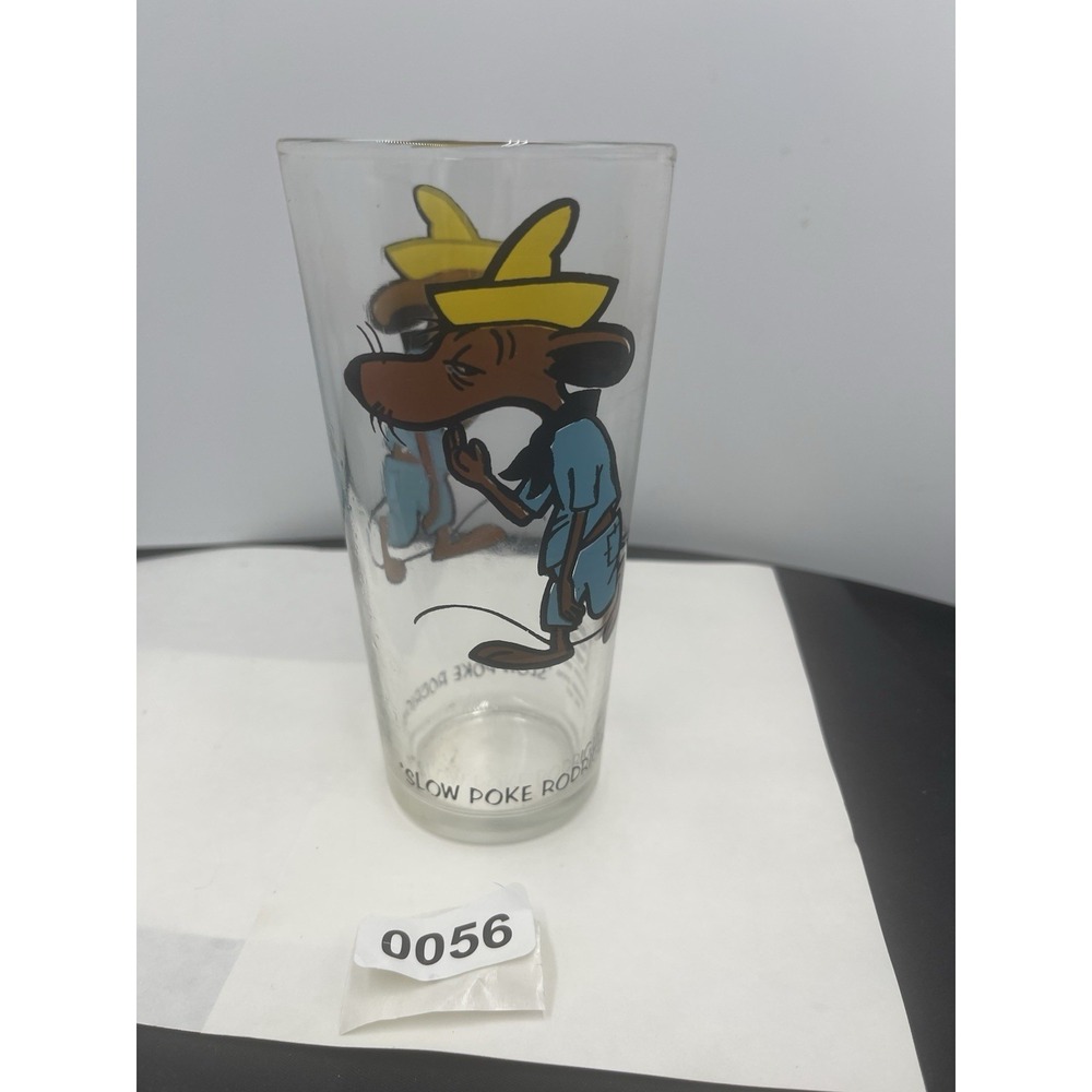 Looney Tunes Pepsi Slow Poke Rodriguez Glass BLACK LETTERING (56) - Picture 8 of 8
